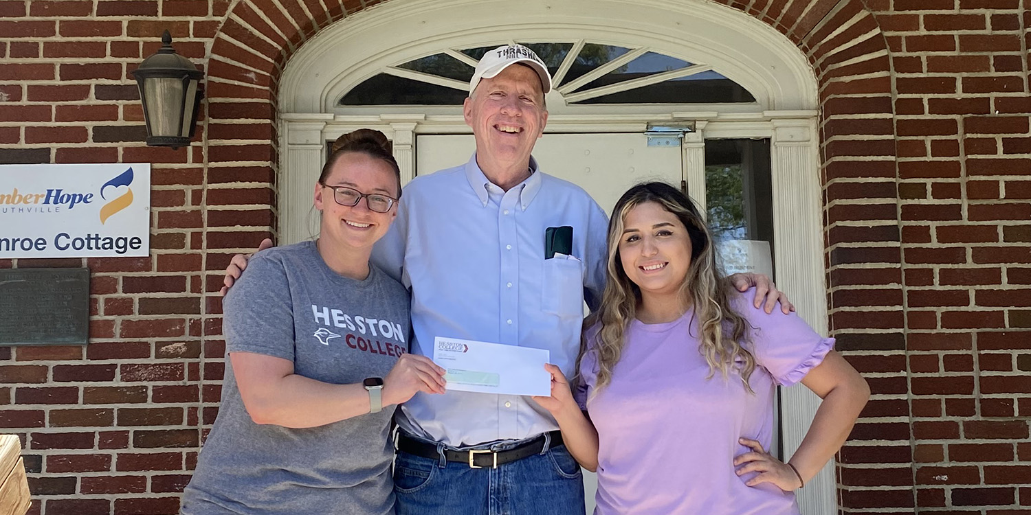 Hesston College nursing club gives to New Hope Shelter Mennonite